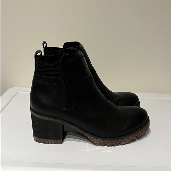 Kork-Ease Black Leather Ankle Booties - Picture 2 of 6